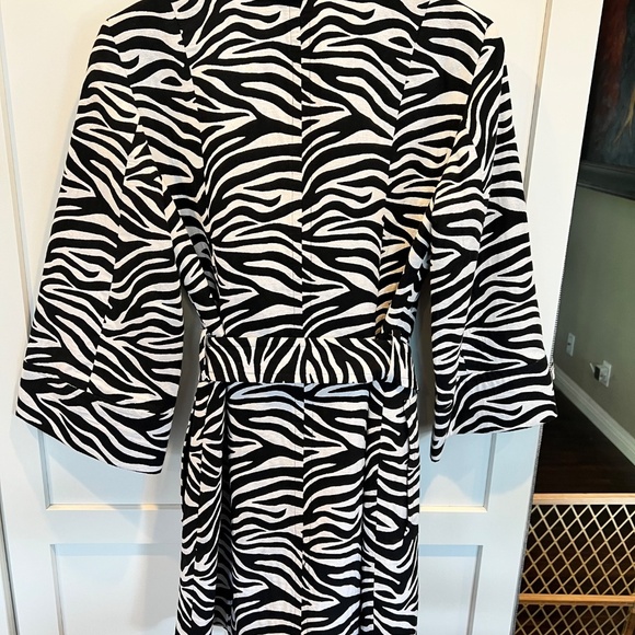 Inc International Concepts Vintage INC Int'l Concepts Black Trench Coats Size M - Picture 3 of 3